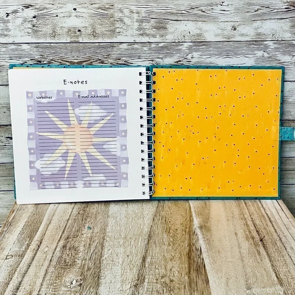 NWT Gorgeous Michelle Allen A DAILY AGENDA 52 weeks Hardcover undated planner